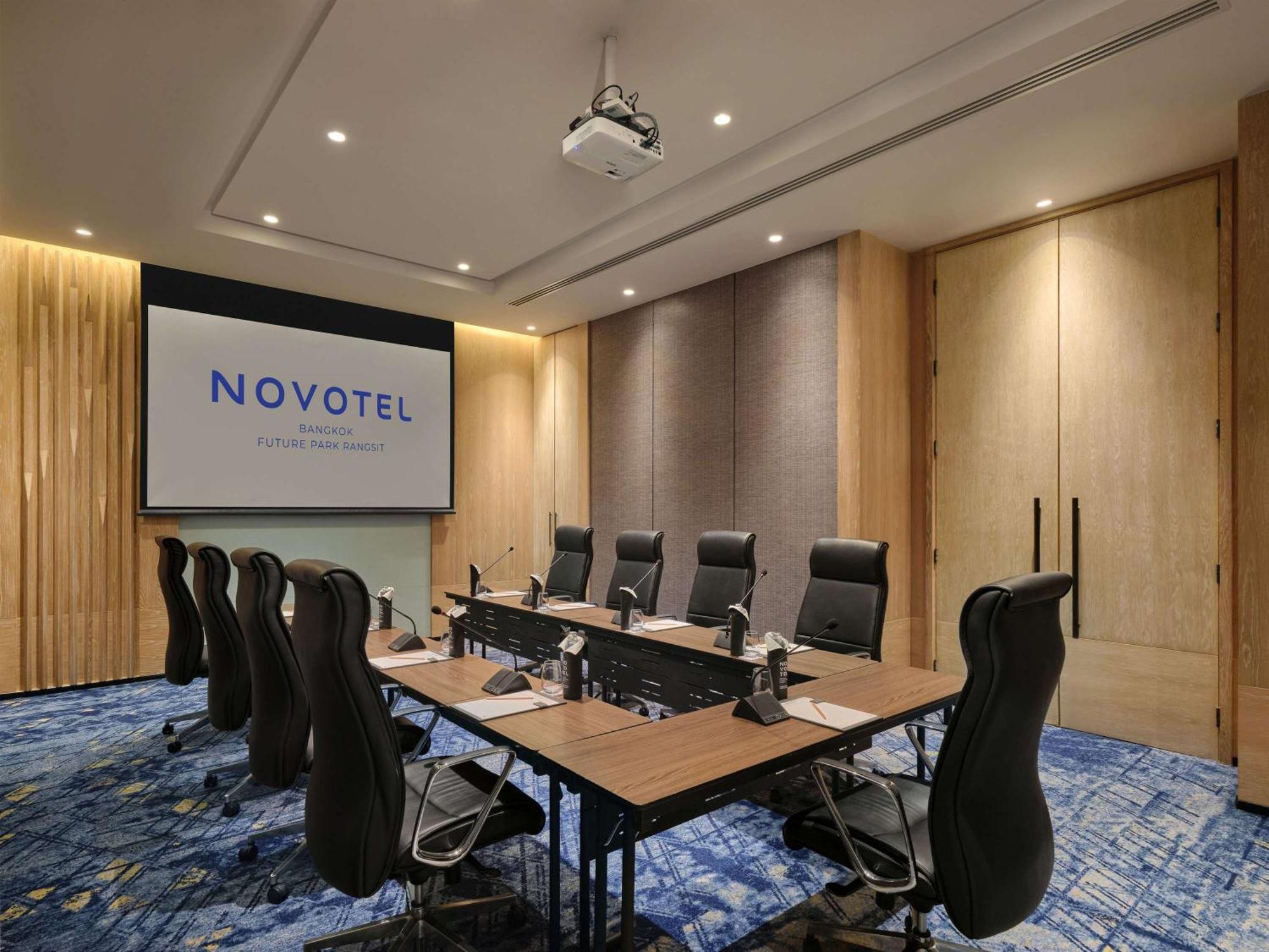 Novotel Bangkok Future Park Rangsit Pathum Thani Bagian luar foto